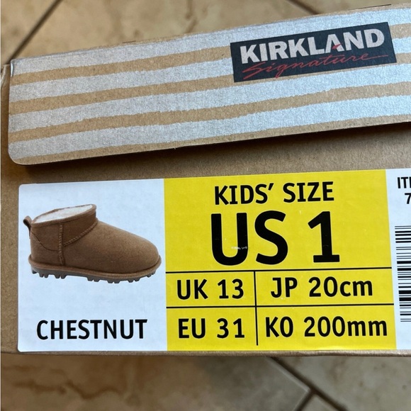 Kirkland Signature Girl’s Shearling  Ankle Boot Size 1 - Picture 5 of 5